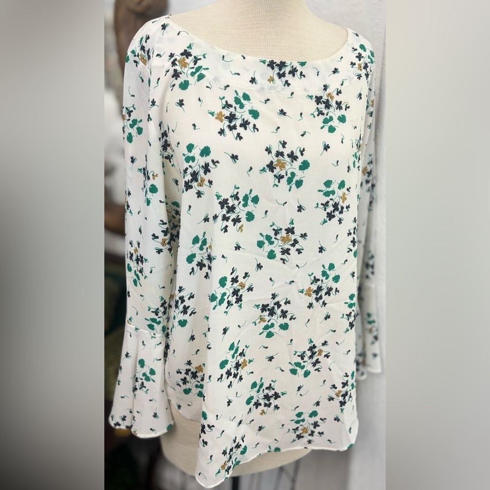 Ann Taylor Cream Floral Scoop Neck Blouse
